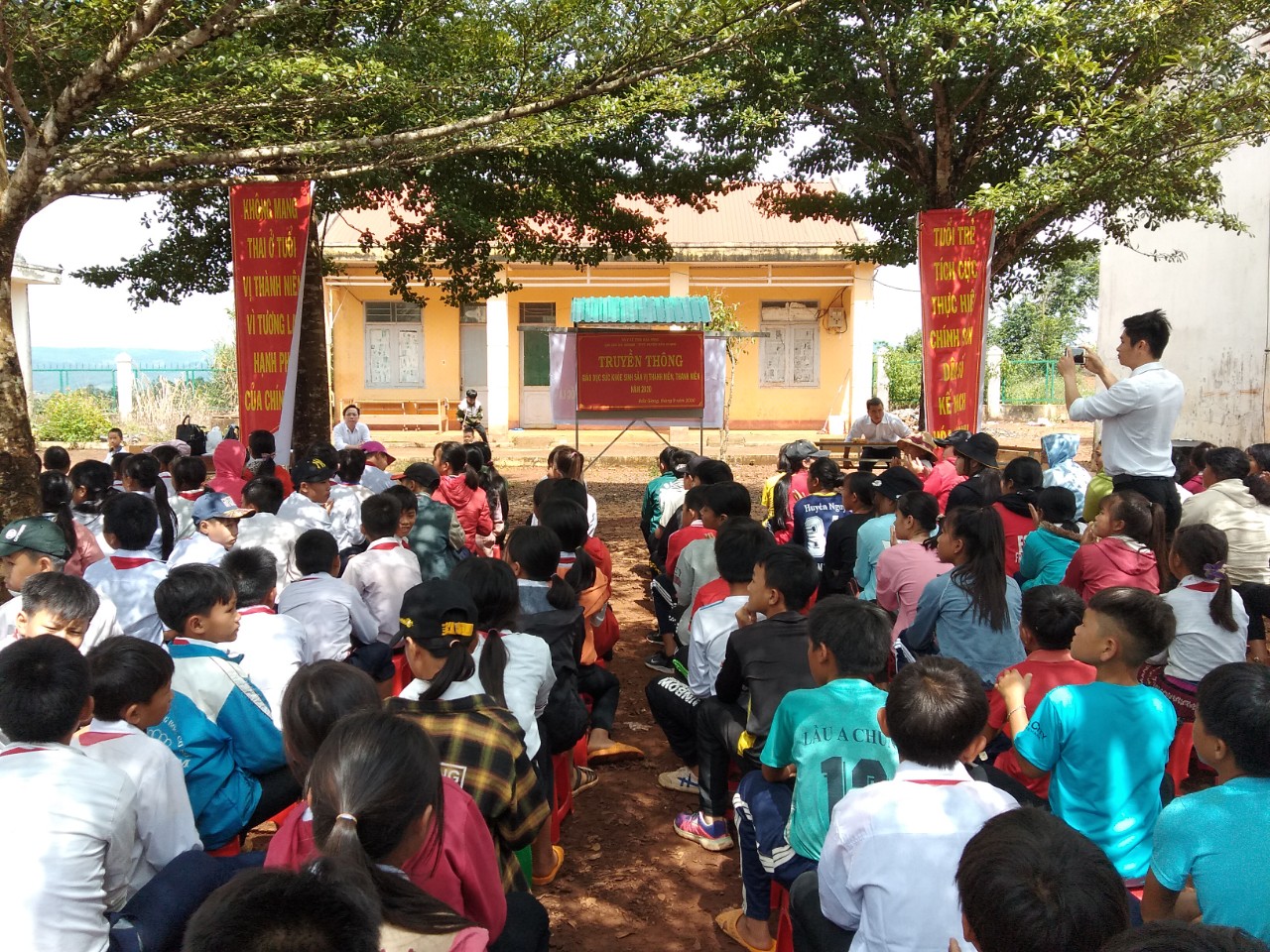 TUYÊN TRUYỀN VỀ CHĂM SÓC SK SINH SẢN VỊ THÀNH NIÊN, THANH NIÊN