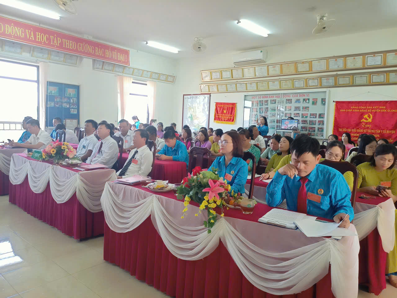 toàn cảnh đại hội