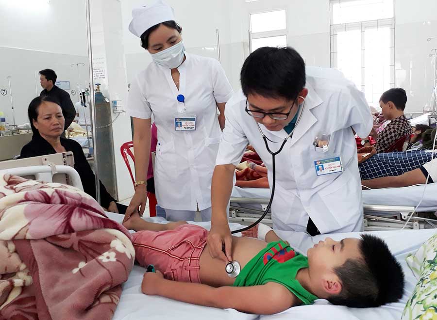 Giới thiệu  Khoa nội - nhi - nhiễm